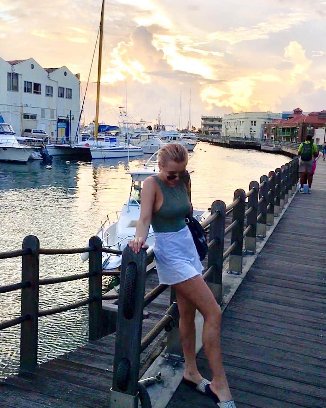 マリア・ヴィガロワさんのインスタグラム写真 - (マリア・ヴィガロワInstagram)「Oh....these sunsets✨  #Barbados#november#2019」11月9日 23時38分 - mariiavygalova