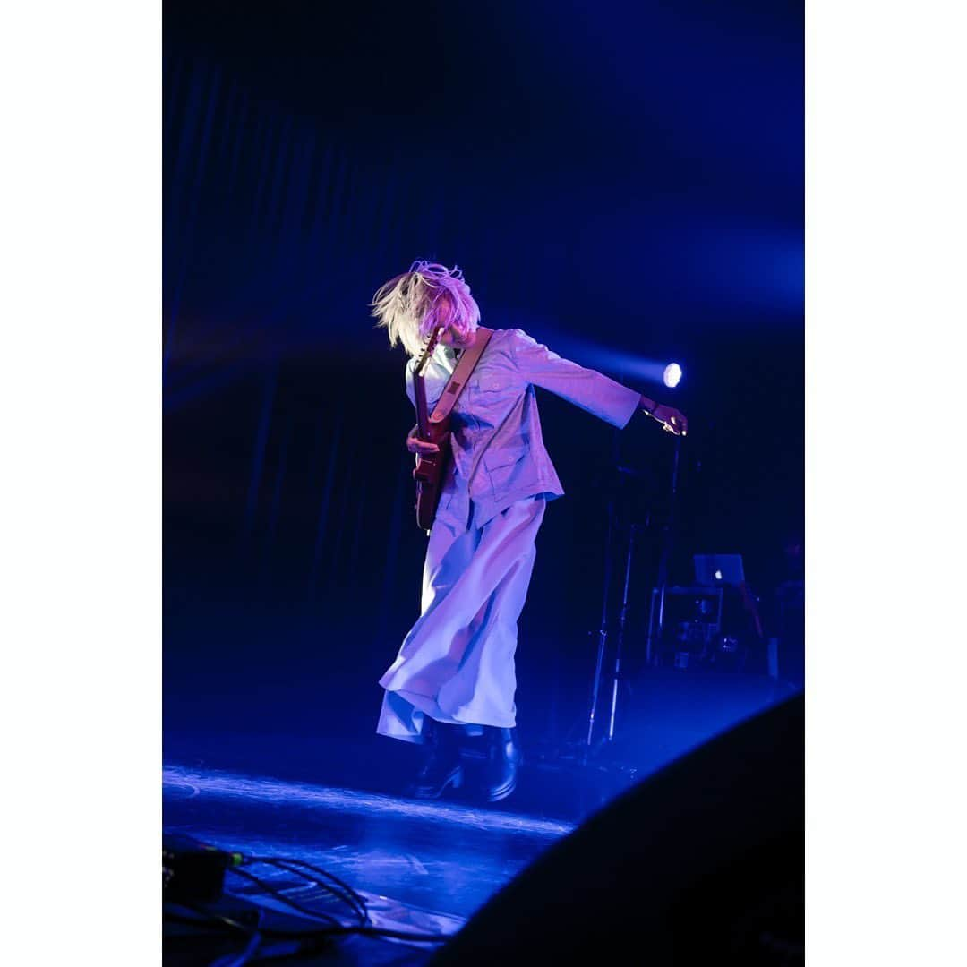 SCANDALさんのインスタグラム写真 - (SCANDALInstagram)「2019.11.09 SCANDAL TOUR 2019 "SCANDALの対バンツアー" at 豊洲PIT 1.LOVE SURVIVE 2.マスターピース 3.瞬間センチメンタル 4.STANDARD 5.最終兵器、君 6.エレクトリックガール 7.テイクミーアウト  8.HARUKAZE 9.Flashback No.5 10.会わないつもりの、元気でね 11.SCANDAL BABY photo by @takeshiyao  #scandal #scandalの対バンツアー」11月9日 23時38分 - scandal_band_official