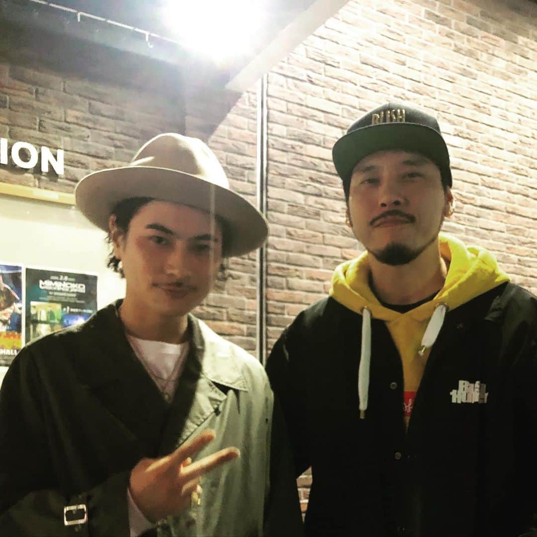 RYO the SKYWALKERのインスタグラム：「RUEED @rueedman “Life is a Trip” 大阪お疲れ様🔥🔥🔥 コンセプトに沿った選曲の中でBIG TUNE連発！HOME Gもやっぱり最高でした💥  次回、東京は11/22(金)@ 代官山UNITとのことなので関東の人はcheck !! #rueed #homegrown #lifeisatrip」