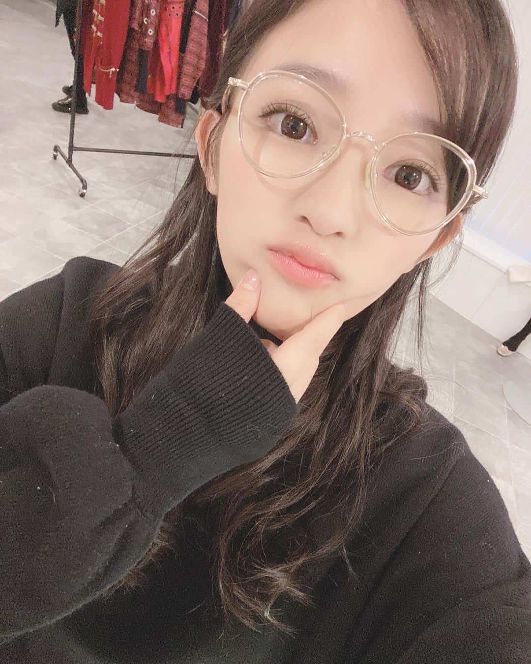 天木じゅんさんのインスタグラム写真 - (天木じゅんInstagram)「new one💭🖤👓 #resee」11月9日 23時48分 - jun.amaki