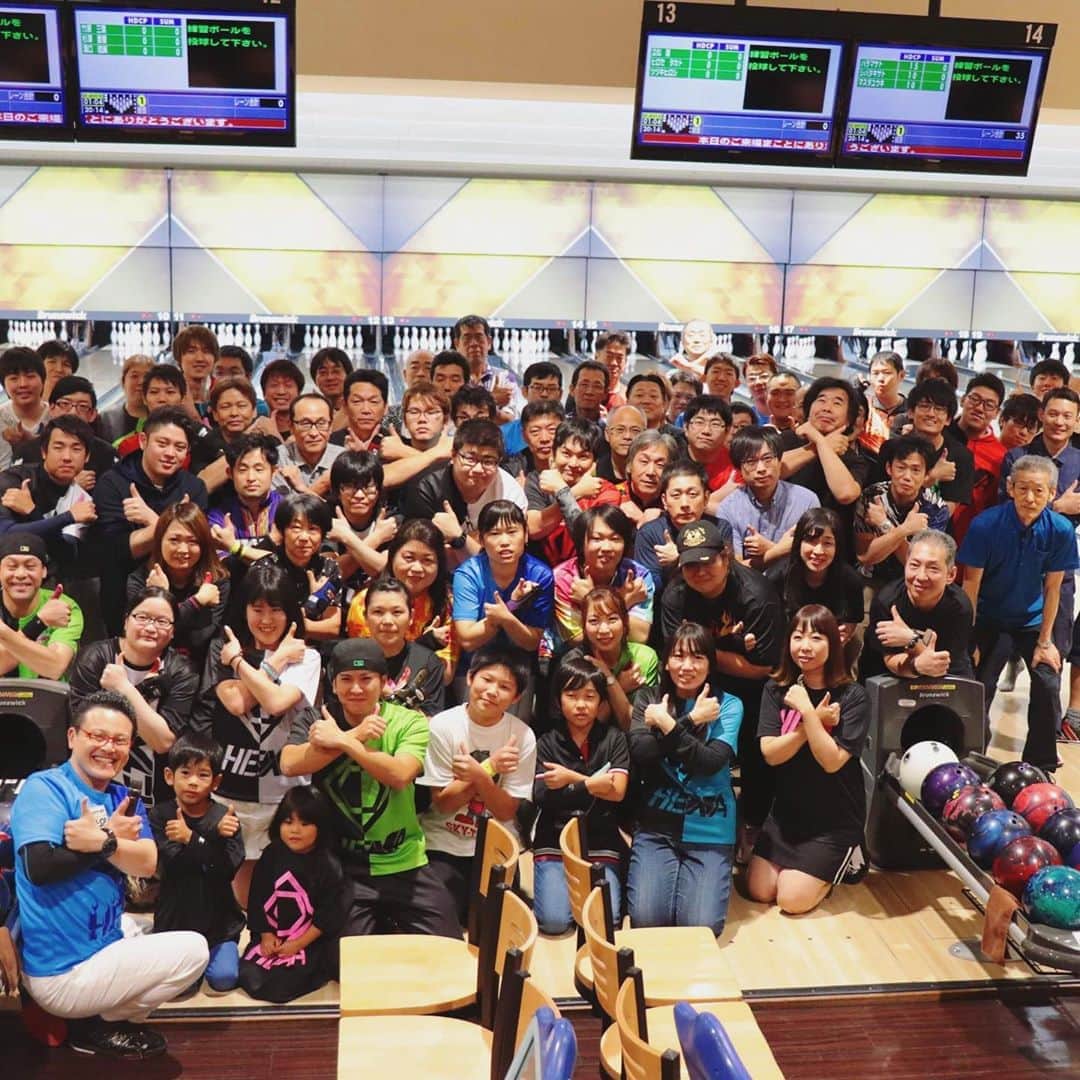 竹原三貴さんのインスタグラム写真 - (竹原三貴Instagram)「#ヘキサコロナコラボ　イベント 3日目 中川店終了しました！ 平日なのに、参加者が130名とか来てもらえて、ありがたい限りです！！ ぷよぷよeSportsのプロ #kamestry さんも参加してくださいました！@skytomo さんのYouTubeも撮影したのでお楽しみに^ ^  #bowling #fanmeeting #ボウリング #ボーリング #볼링 #팬미팅 #팬 #イベント　#とにかく楽しい」11月10日 0時10分 - miki_takehara
