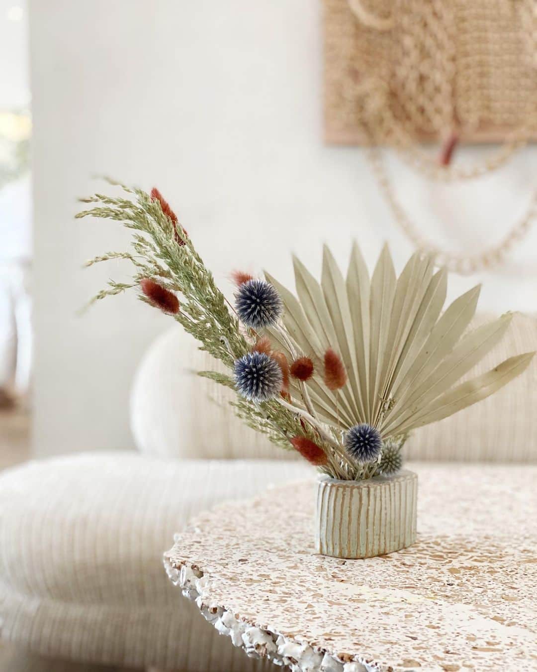 ギャランス・ドレのインスタグラム：「Flowers and textures at the Proper. . . .」