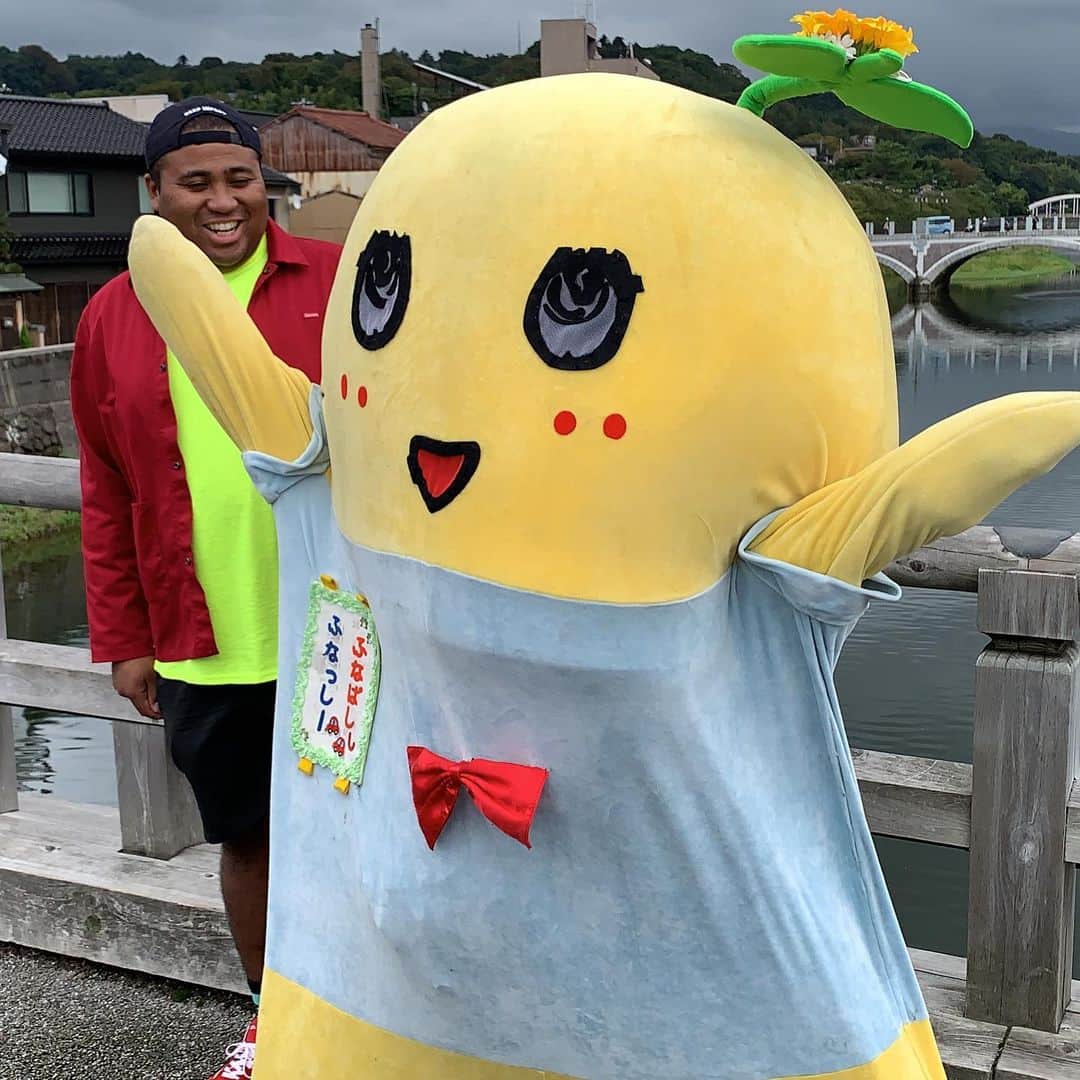 アントニーさんのインスタグラム写真 アントニーinstagram この写真なんか好きだなぁ ふなっしーとの金沢ロケ楽しかった ふなっしー アントニーとふなっしー 自分で言うのもなんですが アントニーもくまモンみたいなもんなんで ほぼゆるキャラ二体です 金沢