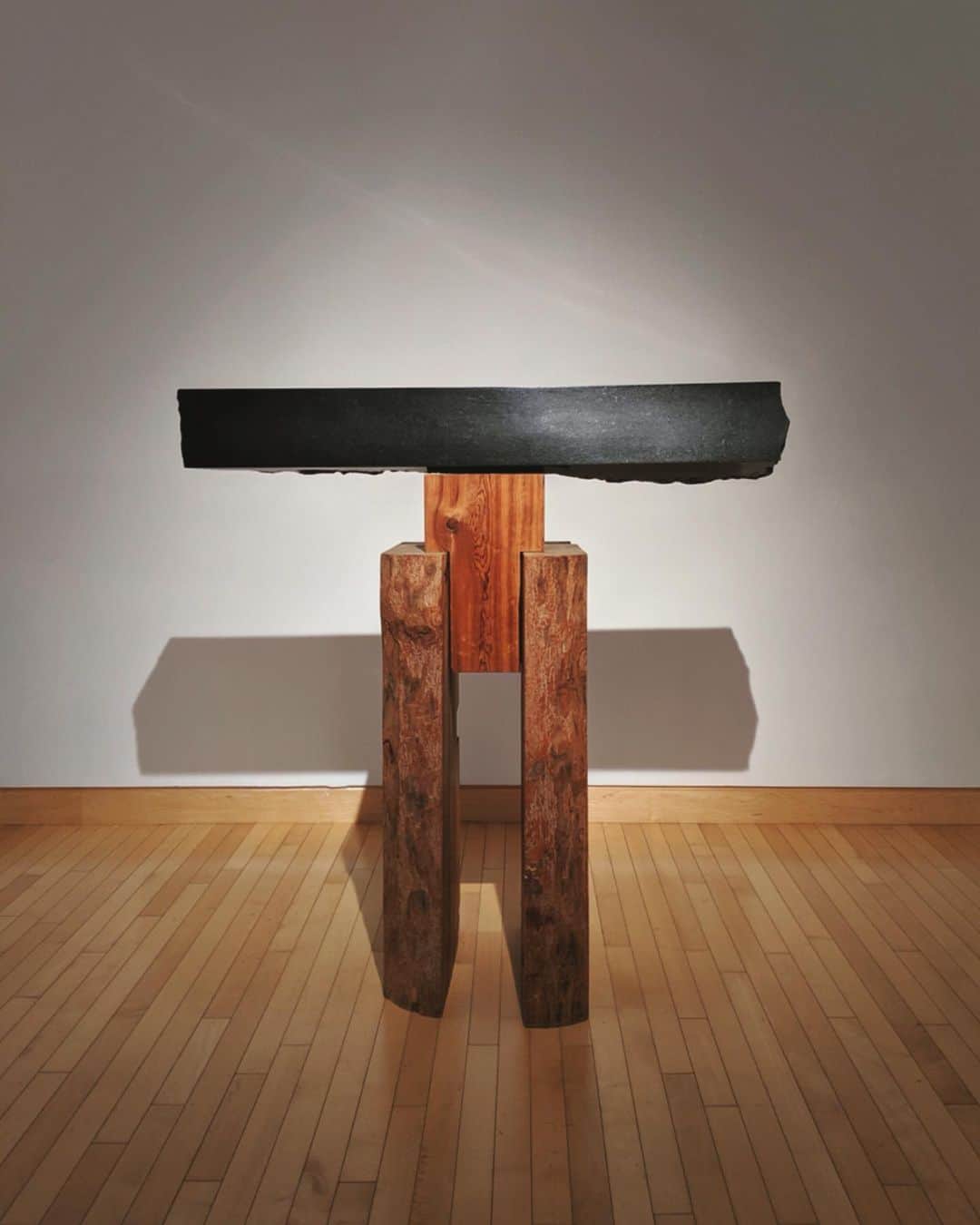 鈴木淳子さんのインスタグラム写真 - (鈴木淳子Instagram)「🙏🏻🙏🏻🙏🏻 #IsamuNoguchi 穏やかに 美しく。 . お庭の椅子に腰掛けて 幸せ。 . NYの写真もちょいとupさせて。 . . #TheNoguchiMuseum #Art」11月10日 13時31分 - junkosuzuki