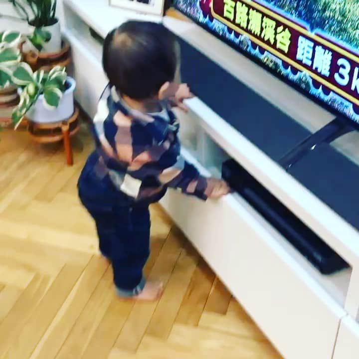 のインスタグラム：「#俺のいない時に来る姪っ子家族#腹立つわ#孫のソウゲン」