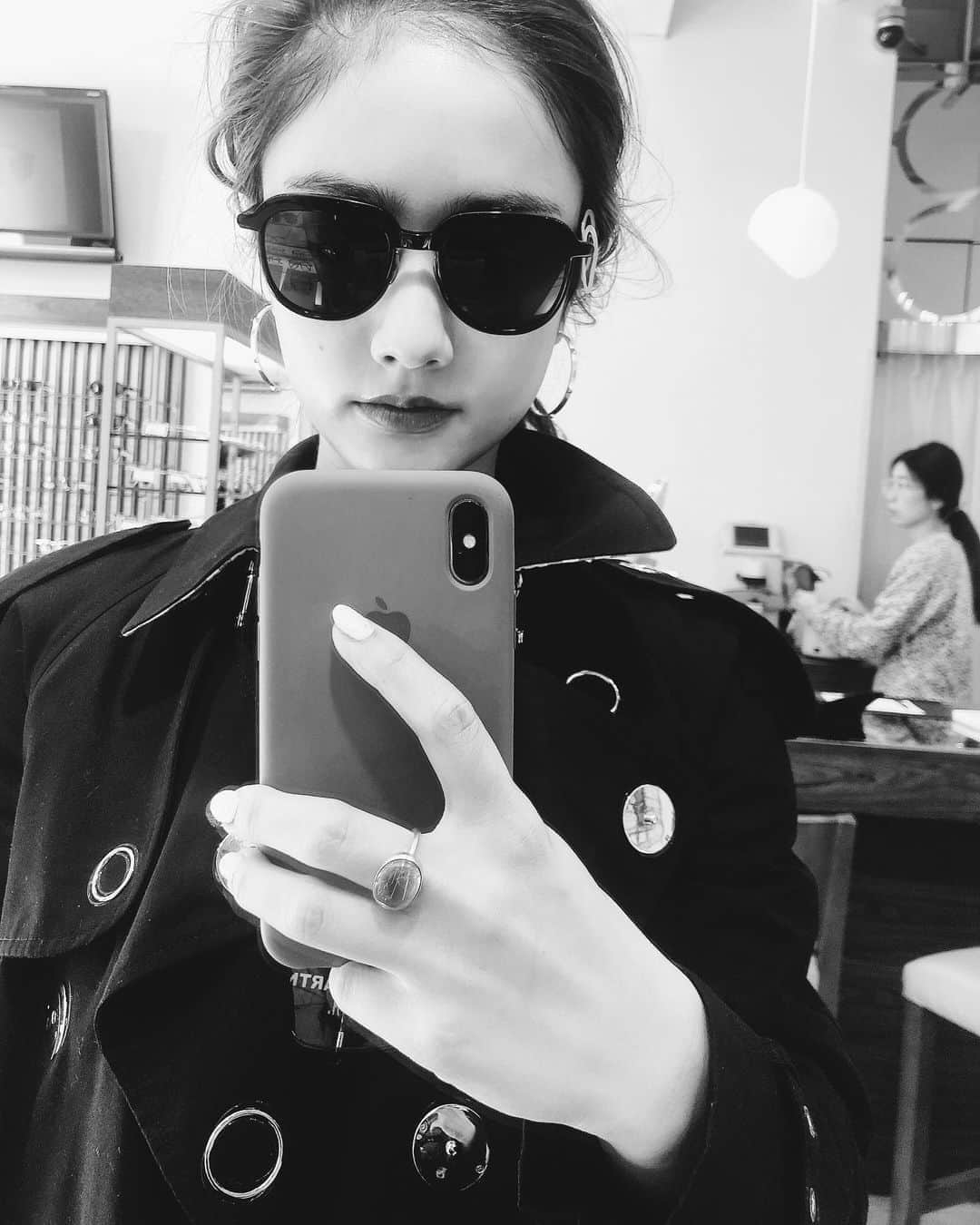 谷まりあさんのインスタグラム写真 - (谷まりあInstagram)「Morning shopping 🛒🖤 my favorite 🕶 at #blinc Have a nice Sunday 😘」11月10日 12時38分 - mariaaaa728