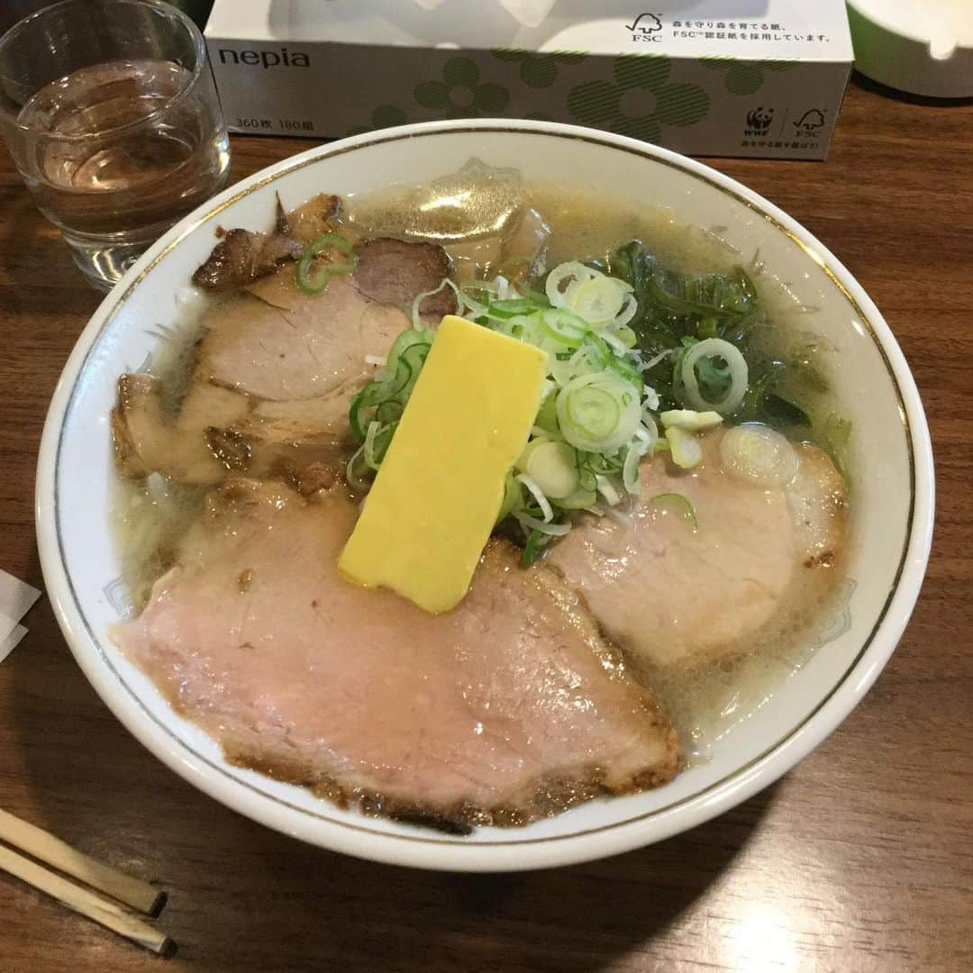 渡辺佳代子さんのインスタグラム写真 - (渡辺佳代子Instagram)「札幌寒い！ ので、ラーメン！」11月10日 12時57分 - kayoko_watanabe