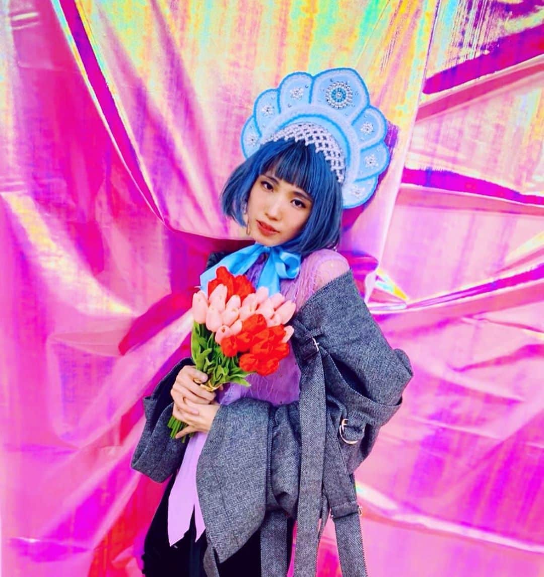 水野しずのインスタグラム：「ガラスの城ファッション」