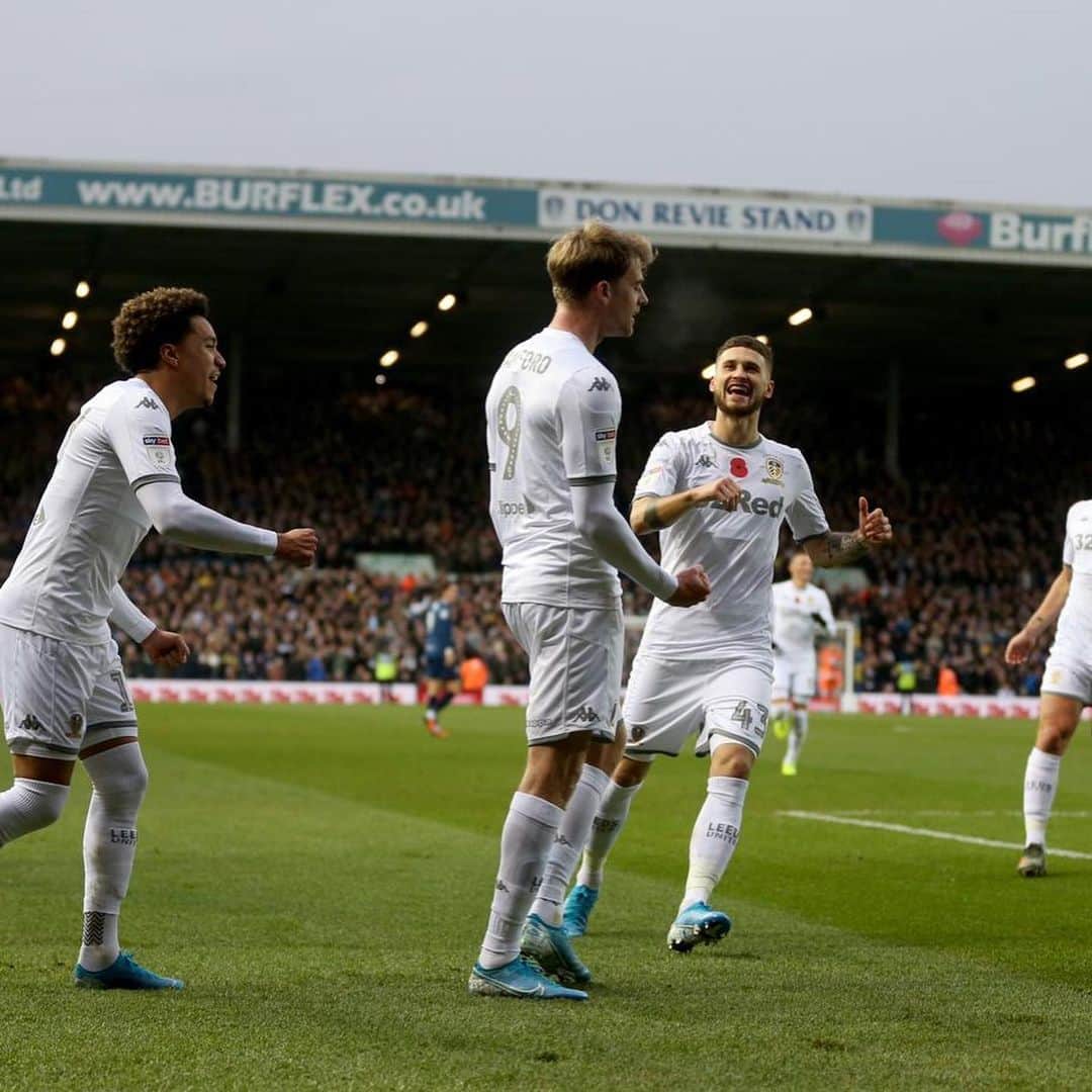 パトリック・バンフォードさんのインスタグラム写真 - (パトリック・バンフォードInstagram)「A picture says a thousand words ❤️🙌🏽 Fans were brilliant once more, see you after the break 💪🏽 #alaw」11月10日 4時38分 - patrick_bamford
