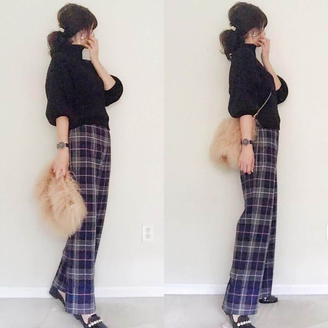 meiさんのインスタグラム写真 - (meiInstagram)「. 丈がぴったりでお気に入り👖💕 今年もこれくらいの丈のワイドパンツ出ないかなー🤔 . 👖👞/ @zara . 👚/ @titivatejp . . . . . #locari#beaustagrammer #プチプラコーデ #ootd_kob #web_kob  #ポニーテール #ミディアムヘア#高身長女子 #mineby3mootd  #fashion  #ponte_fashion  #アラフォーコーデ  #mamagirl #きれいめコーデ #大人コーデ#ootd#ママコーデ#秋コーデ#チェックワイドパンツ #titivatestyle#ザラジョ#ザラ#ZARA」11月10日 7時32分 - mei.5.7.des