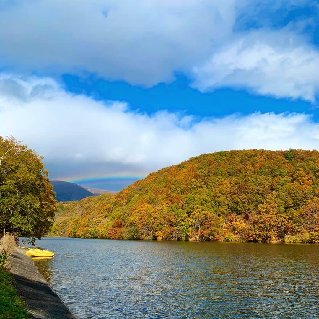 葛岡碧さんのインスタグラム写真 - (葛岡碧Instagram)「🍁🌈⛰☺️」11月10日 11時00分 - midori_kuzuoka