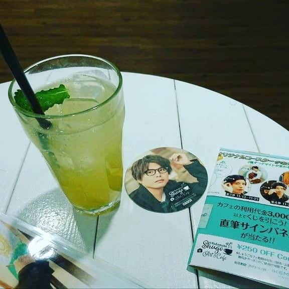 声優グランプリさんのインスタグラム写真 - (声優グランプリInstagram)「声グラ編集部は、創刊25周年を記念して池袋メンズボックスでコラボ開催中の仲村宗悟アート＆カフェに行ってきました！ 沖縄メニューや写真集物販はもちろん、貴重なバックナンバーが読める展示スペースも充実！ AGF2019の声グラブースでもらえた割引クーポンを使うとすごくお得です。⠀ #仲村宗悟⠀ #声グラ #声優グランプリ⠀ #コラボカフェ」11月10日 21時35分 - seigura.magazine