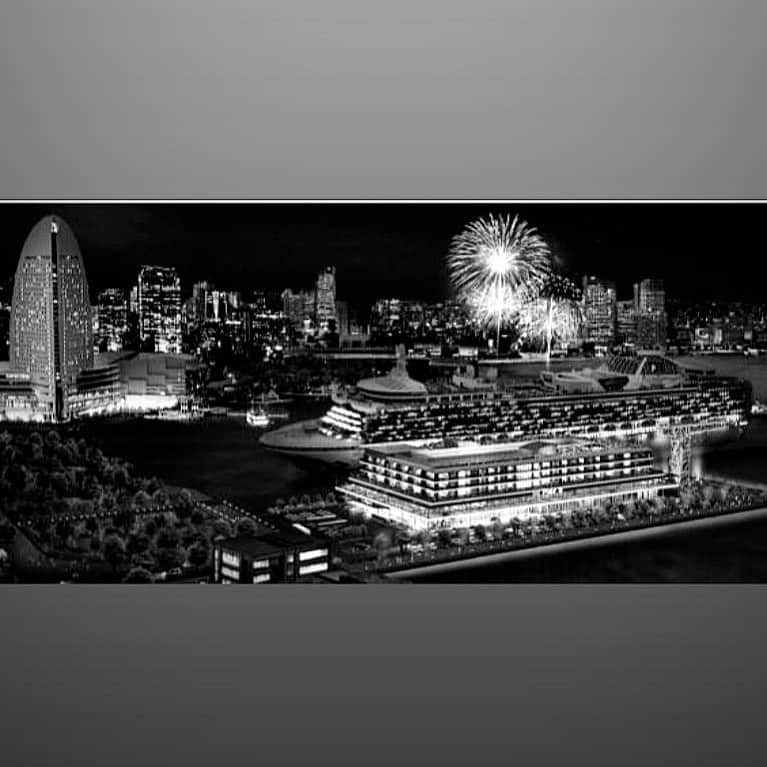 DJ AMIGAのインスタグラム：「みなとみらい新港地区に新しくできた その名も「横浜ハンマーヘッド（HAMMER HEAD）」。 横浜開港から港湾都市の役割を担ってきた新港埠頭ですが、このたび飲食店やホテル、公園などを兼ね備えた新たな客船ターミナルとして生まれ変わりました。  2階にあるBayside Motionで水曜日20時から22時までDJしていますので、新しい施設見学がてら是非遊びにいらしてください😊  2019年11月13日（水）open17:00-23:00 ADDRESS 〒231-0001 神奈川県横浜市中区新港2-14-1新港ふ頭客船ターミナル横浜ハンマーヘッド2F TELL 045-305-6869  Yokohama Hanmmerhead hammerhead.co.jp Bayside Motion baysidemotion.jp」