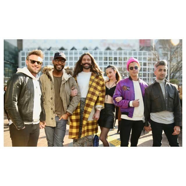 のインスタグラム：「『クィア・アイ in Japan!』 5人の各分野においてプロフェッショナルなゲイが﻿ 一般人のライフスタイルやファッションを﻿ 大改造していくドキュメンタリーなんだけど﻿ パート1から全くもって涙でした。﻿ まず彼らのアクションや笑顔で﻿ 場の雰囲気がハッピーになるし、﻿ それに合わせてある意味日本らしさを解放できる。﻿ 自分自身には価値があって幸せになる権利がある。﻿ どんどん容姿も心も美しく綺麗になっていく ゲストを見ていてとても嬉しく、﻿ 幸せな気持ちになりました。 #クィアアイ #netflix」