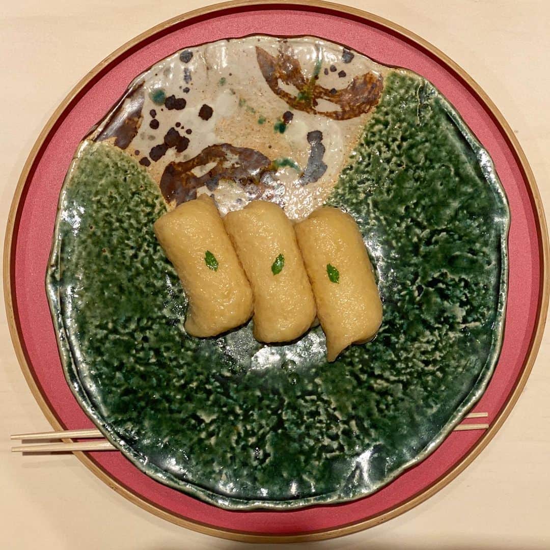 ヨンアさんのインスタグラム写真 - (ヨンアInstagram)「大好きな家族が作るいなり寿司は どこよりも美味しい❤️ #海木」11月10日 13時50分 - youn1029