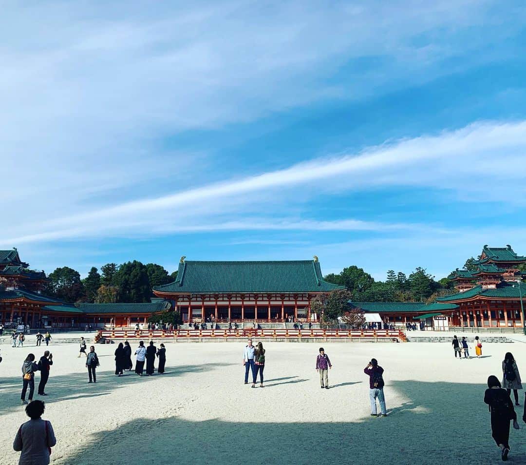 マサ小浜さんのインスタグラム写真 - (マサ小浜Instagram)「Beautiful KYOTO 平安神宮  #japan #kyoto」11月10日 14時36分 - masakohama1