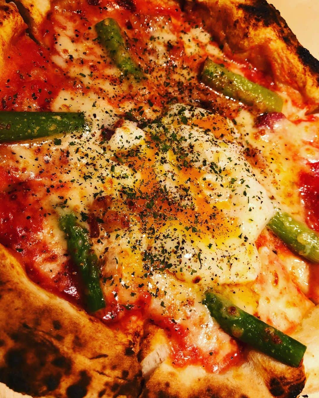 雛形あきこさんのインスタグラム写真 - (雛形あきこInstagram)「ピザが食べたいわがままをきいてくれた😊 #ピザ #旦那さん」11月10日 15時36分 - akiko_hinagata