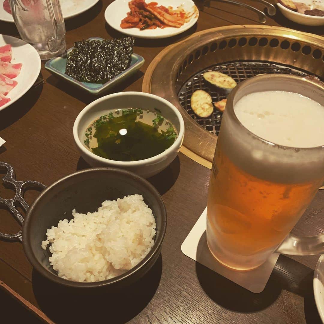 椿ありのインスタグラム：「美味🥓🥩🍗‪🔥🍖 肝心の肉写ってない☃︎ #焼肉#肉#大食いな年頃#呑みたい年頃」