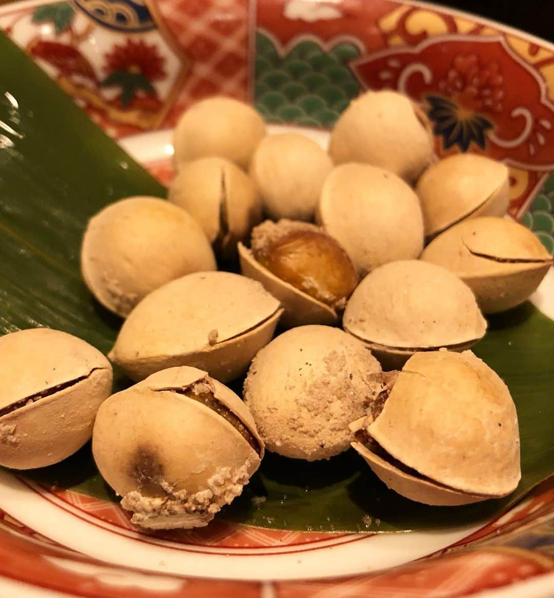 吉田早織さんのインスタグラム写真 - (吉田早織Instagram)「日吉の名店【金魚】さん﻿ 日本酒たくさんいただきました✨✨﻿ ﻿ 料理も全部美味しかった🍴🍳🥂🍻﻿ ﻿ #日吉　#金魚　#日本酒#居酒屋#日高見#銀杏#肉#グルメ#酒飲みOL#焼酎#日本酒女子 #日本酒好きな人と繋がりたい #グルメ女子」11月10日 16時51分 - saoriyoshida034