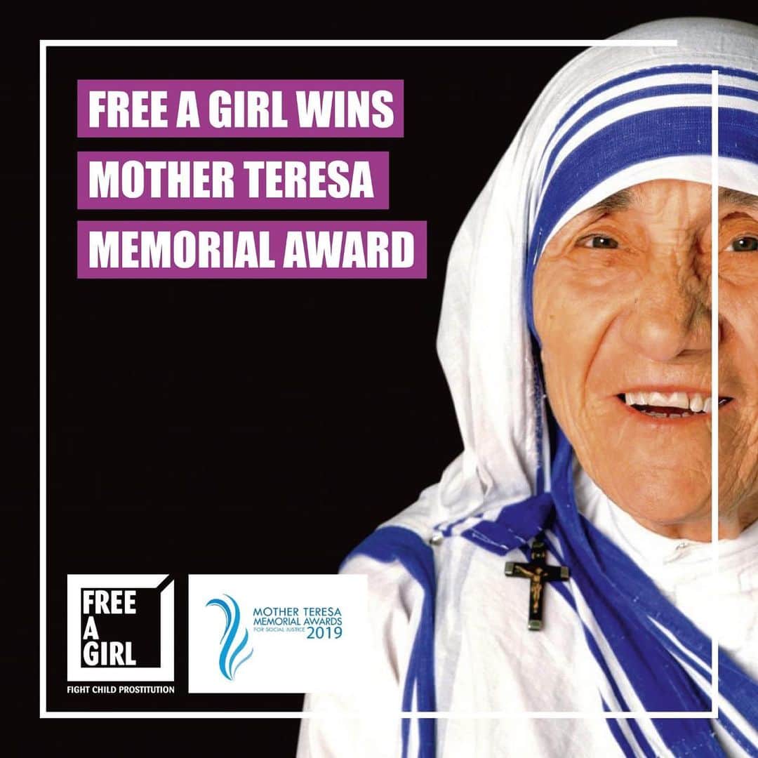 ヨランテ・ヴァン・カスベルヘンのインスタグラム：「Oh Lord I’m so so so proud!! Free a Girl has won the prestigious Mother Teresa Award for Social Justice in India!!! 🙏🏼🙏🏼🙏🏼 We won this award for our work in general and our program ‘School for Justice’. 💪🏼 This prize was previously won by the Dalai Lama and Malala Yousafzai. ❤️ An estimated 1.2 million minors are sexually exploited in India, while only an average of 50 legal cases against perpetrators of sexual exploitation lead to a conviction each year. That is why we have established the School for Justice. Receiving this prize shows that this problem is finally being recognized inside and outside of India and that our work and the girls who are still trapped in brothels are being seen! 🙏🏼🙏🏼🙏🏼🙏🏼🙏🏼 Thank you Harmony Foundation for this award! ❤️ #freeagirl #freedomfighters #motherteresa #harmonyfoundation #houvanjoueef」