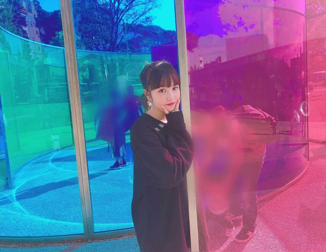 平野ひかるさんのインスタグラム写真 - (平野ひかるInstagram)「🌈🌈🌈 #金沢 #21世紀美術館  #カラフル #colorful」11月10日 17時47分 - hikarun80129