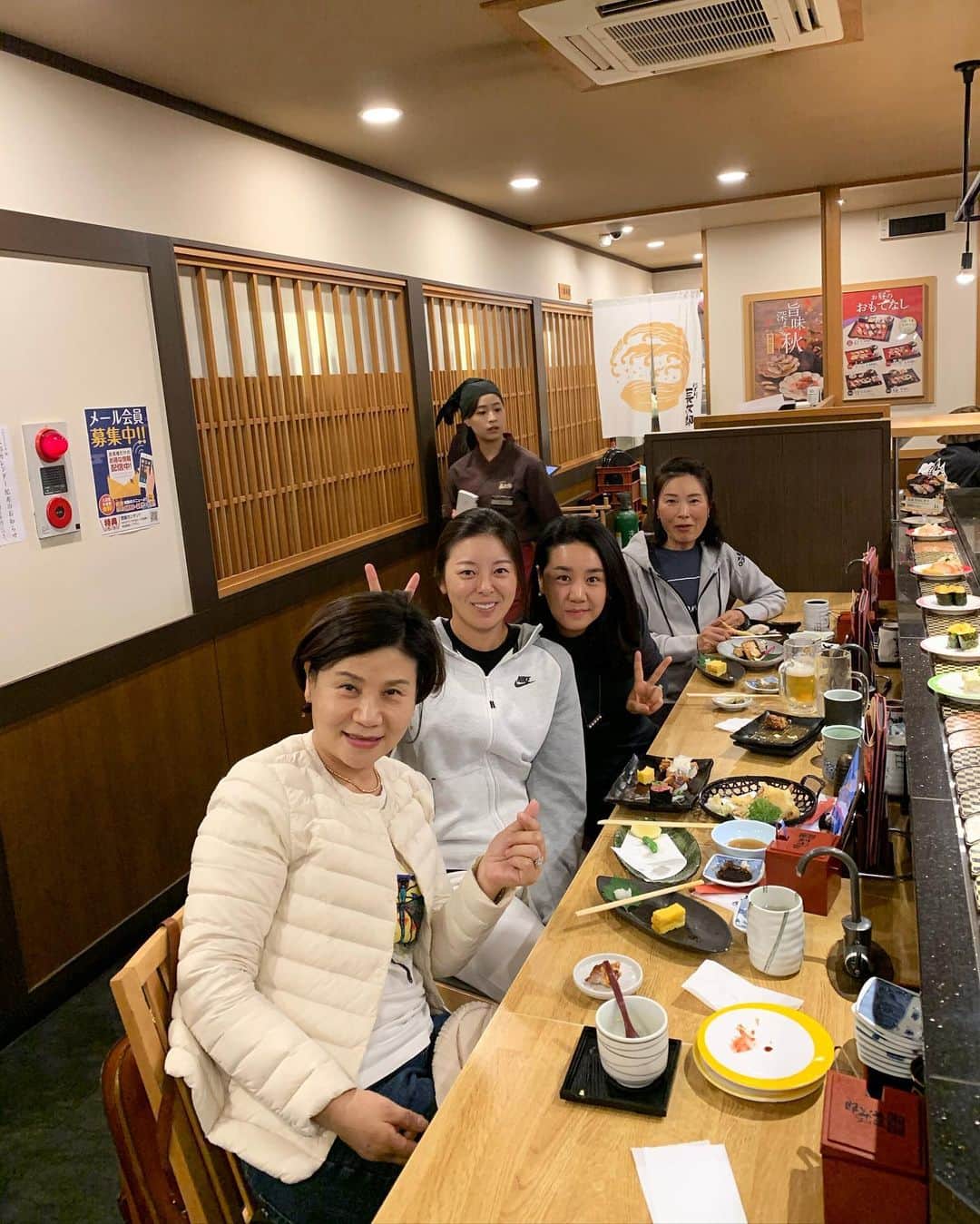ハー・ミジョンのインスタグラム：「모두와 함께해서 너무 행복했던 한주🥰  #thanks #totojapanclassic」