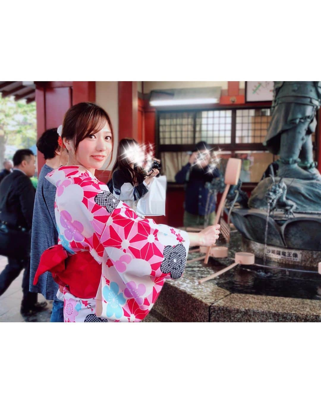 藤崎里菜さんのインスタグラム写真 - (藤崎里菜Instagram)「#浅草 #asakusa #着物 #kimono #雷門 #浅草寺 #浅草苺座 #いちごのスムージー #いちごみるくポタージュ #大黒屋天婦羅 #天丼 #浅草グルメ #japanese #japanesegirl #japanesetraditional  #traditionalware  #女子旅 #女子会 #着物コーデ」11月10日 18時09分 - rina_fujisaki