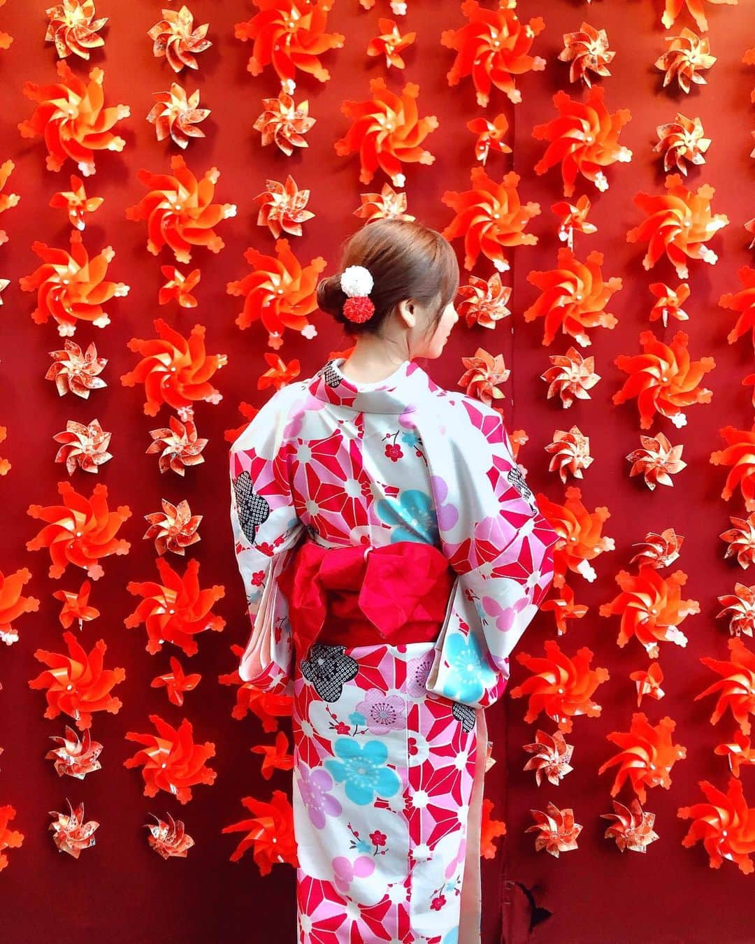 藤崎里菜さんのインスタグラム写真 - (藤崎里菜Instagram)「#浅草 #asakusa #着物 #kimono #雷門 #浅草寺 #浅草苺座 #いちごのスムージー #いちごみるくポタージュ #大黒屋天婦羅 #天丼 #浅草グルメ #japanese #japanesegirl #japanesetraditional  #traditionalware  #女子旅 #女子会 #着物コーデ」11月10日 18時09分 - rina_fujisaki