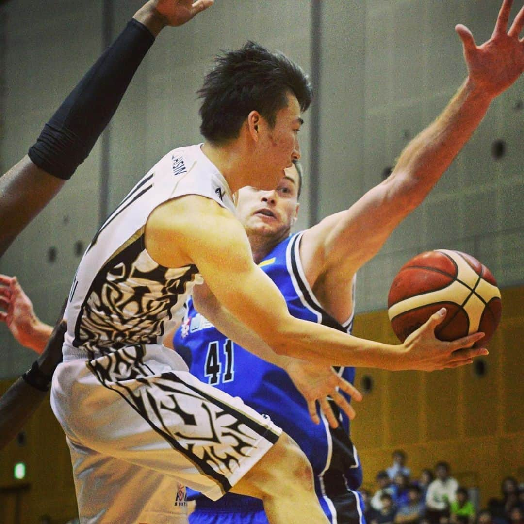 シーホース三河さんのインスタグラム写真 - (シーホース三河Instagram)「11/10（日）島根戦 #PHOTO 三河 76 - 81 島根 #シーホース三河  #Bリーグ」11月10日 18時10分 - go_seahorses