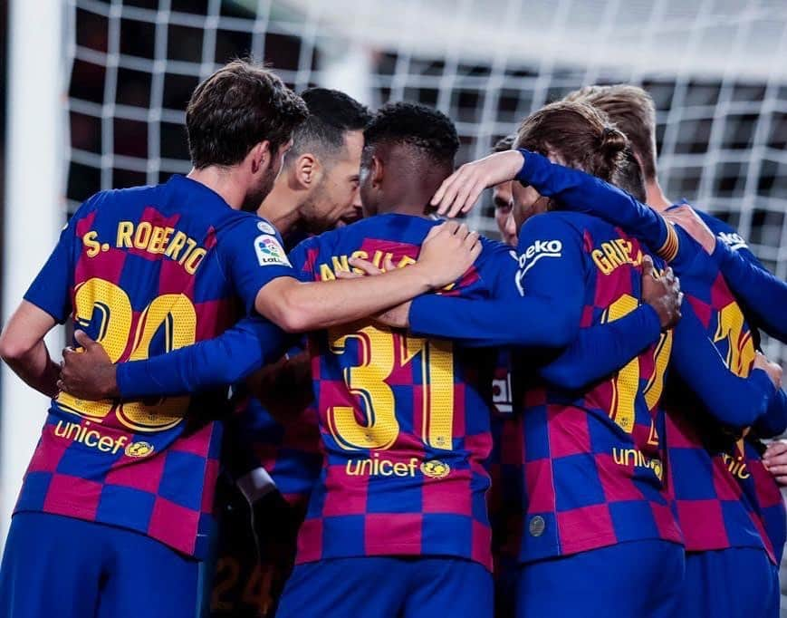 ネルソン・セメドさんのインスタグラム写真 - (ネルソン・セメドInstagram)「JUNTOS !! #forçabarca」11月10日 18時16分 - nelsonsemedo50