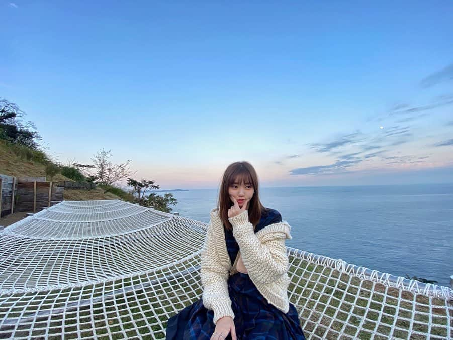 江野沢愛美さんのインスタグラム写真 - (江野沢愛美Instagram)「#atami  #アカオハーブアンドローズガーデン  すっごく好きなところだった！ 15時半くらいに行くのオススメ。 オフ写真たくさん撮ったのでちょこちょこ載せますね〜」11月10日 19時06分 - enosawa_manami