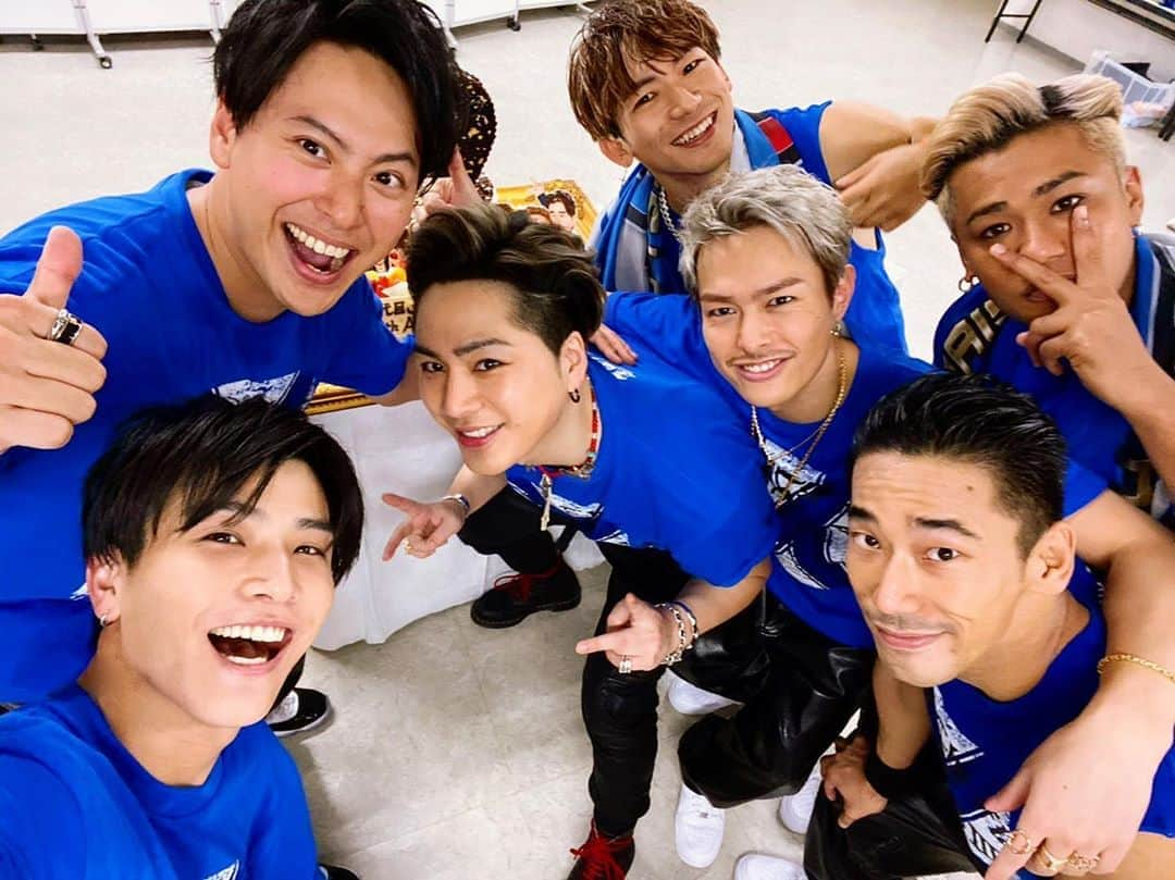 登坂広臣さんのインスタグラム写真 - (登坂広臣Instagram)「JSB 9th Anniversary✨✨✨ いつも沢山の応援ありがとうございます🙏  ファンの皆へ伝えたい事はモバイルに書きました🤝  #三代目JSOULBROTHERS #JSB #9周年 #ファンの皆いつもありがとう」11月10日 20時32分 - omi.cdl