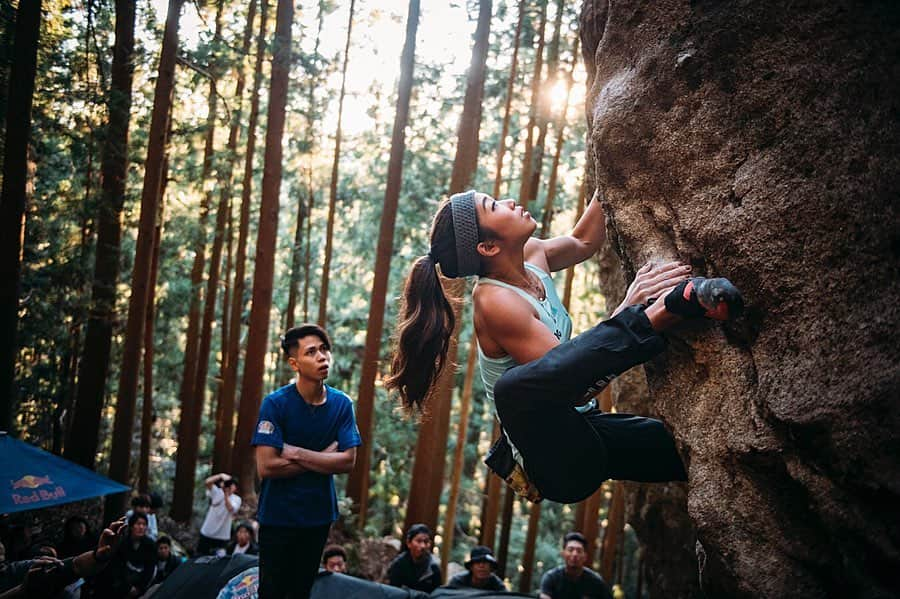 野中生萌さんのインスタグラム写真 - (野中生萌Instagram)「I had a lot of fun at #redbullASURA 2019 in Kumano⛰🍁🍂I have so much gratitude for the work and long hours that @redbulljapan @bpump_ogikubo and all the staff put into this event✨❤️🙏🏽 —————————————— 【レッドブルアシュラ】毎年楽しみにしているこのイベント！今年もスケールの大きい岩や面白い課題が沢山あって最高でした〜！やっぱ外岩ってすき☺️☺️☺️改めて @redbulljapan @bpump_ogikubo そして地元の方々の多大なるサポートによりこのイベントがある事、本当に感謝しています！✨🙏🏽 —————————————— #outdoor #rockclimbing #redbullasura #レッドブルアシュラ #2019 #climbing_photos_of_instagram  #岩 #外岩 #アウトドア #adidas #RedBull #牛乳石鹸 #三井不動産 #XFLAG #tokyopowder #tagheuerjapan #DontCrackUnderPressure #climbing #bouldering #クライミング #ボルダリング @redbull @adidas @tagheuer @bpump_ogikubo @oikosjapan @tokyopowder @beatsbydre」11月10日 20時36分 - nonaka_miho