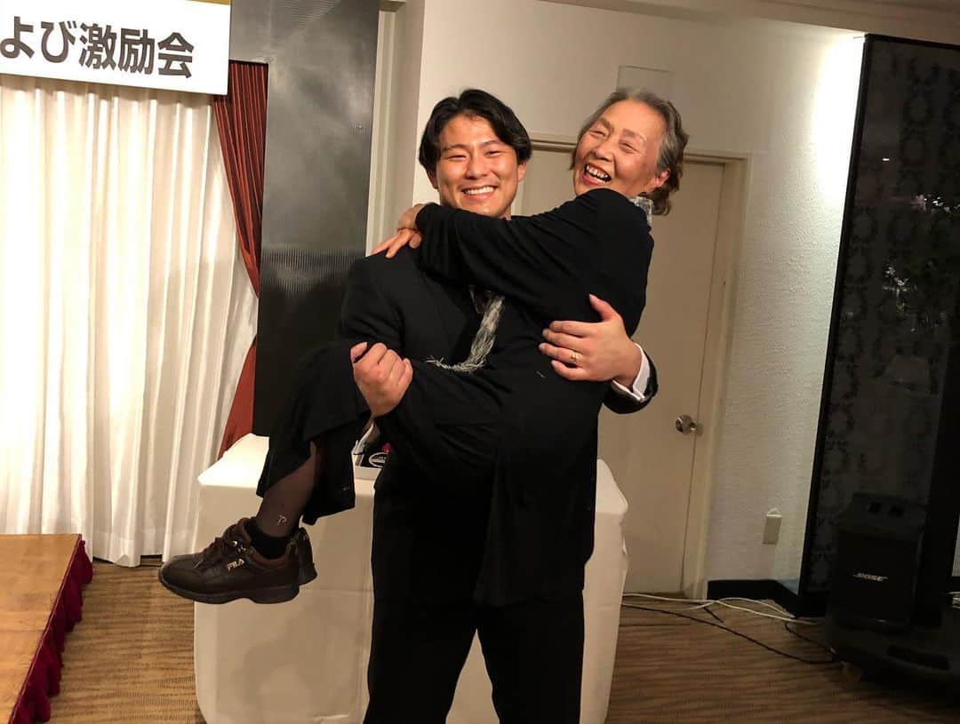 向翔一郎さんのインスタグラム写真 - (向翔一郎Instagram)「これが出来のいい息子を産んだ人たちです❤️ #family」11月10日 20時48分 - shoichiro_mukai