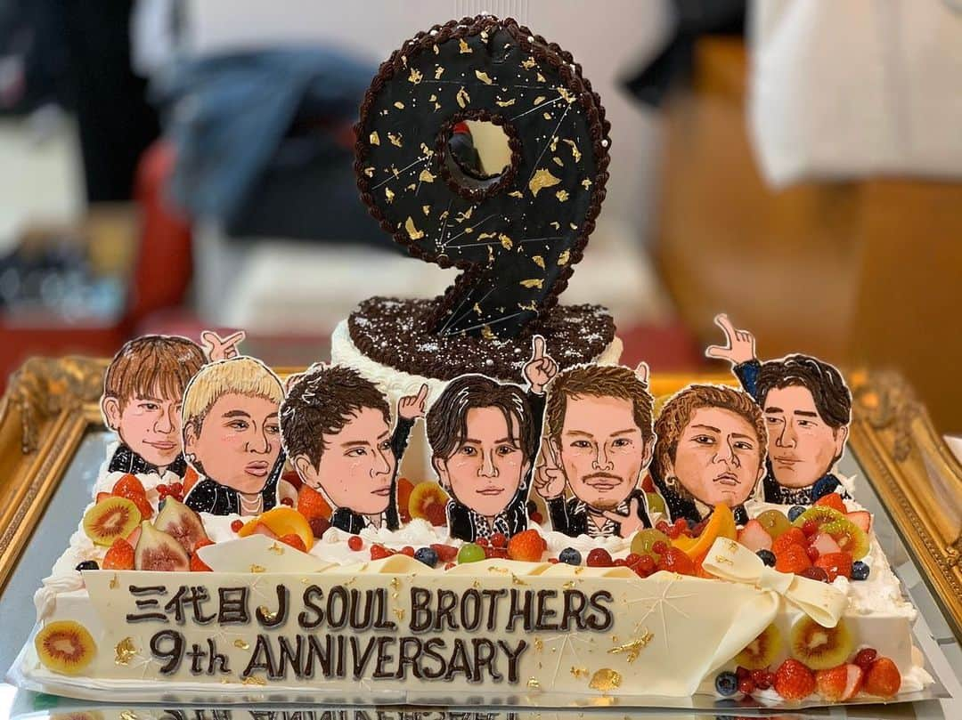 岩田剛典さんのインスタグラム写真 - (岩田剛典Instagram)「HBD🎂‼️ #三代目jsoulbrothers  #小林直己」11月10日 20時50分 - takanori_iwata_official