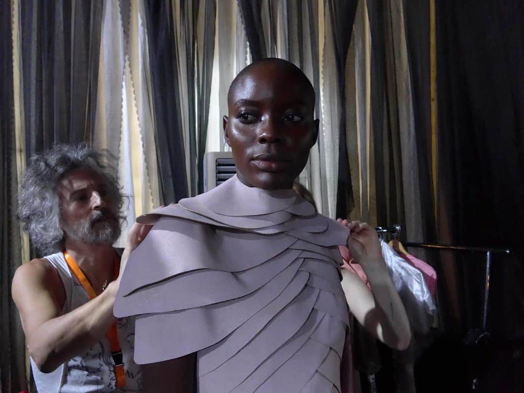 スリーアズフォーのインスタグラム：「Thank you @gtbank_fashionweekend2019 for having us yesterday be a part and be the opening show for this weekend!  Here are some snapshots from yesterday backstage by @adiadiary featuring the beautiful girls and boys of Lagos and Africa ! #lagos #africa #runwayshow #gtbankfashionweekend featuring @ednaelimani」