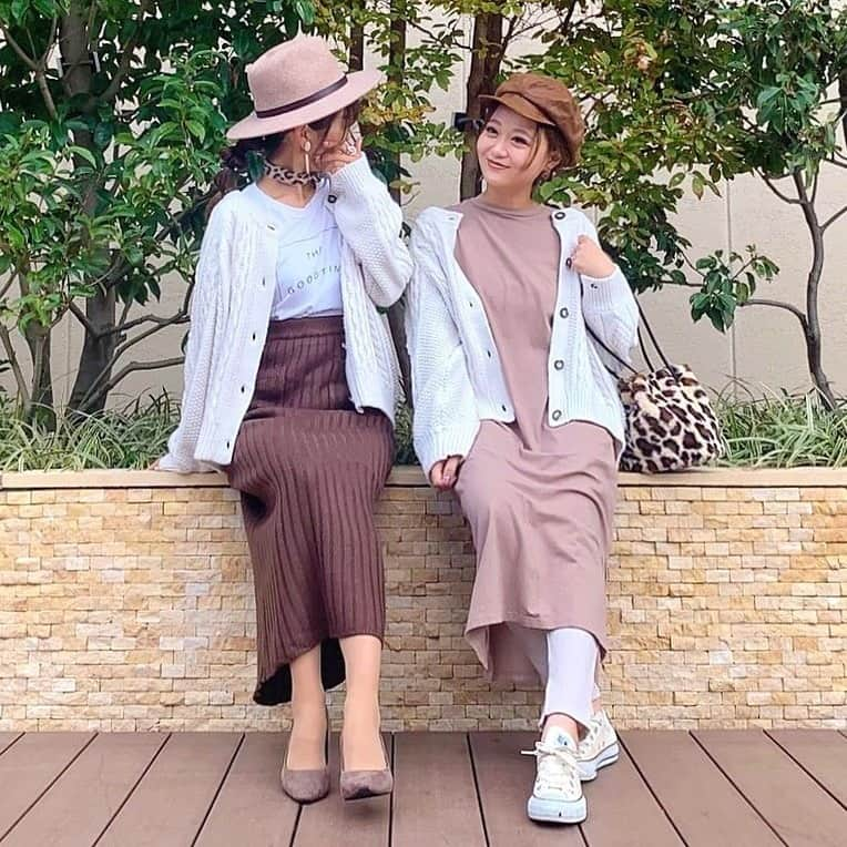 mamagirl ママガールさんのインスタグラム写真 - (mamagirl ママガールInstagram)「. . #mamagirl からピックアップ♡ . 『ママ友コーデ👭💜』 . おしゃれママ会のコーデをピックアップ😆🌈 みんなでテーマを決めてコーデを組むのもママ会の楽しみの一つ☝✨ ぜひ参考にしてみてくださいね👸💜 . @sayumikikuno さん @my.mnm.1029 さん @shoookox さん @ayn_cnt_ さん @chama_mito さん . タグ付け、そして素敵なお写真ありがとうございます😌💕 . . ----------------------------------------------- mamagirlでは、ママ、パパ、マタニティママ、皆様からの投稿をお待ちしております♪ . 投稿方法は#mamagirl を付けるだけ！ . ✨素敵なお写真は、mamagirl instagram、Facebook、twitter、公式アプリkirarapostの記事内で紹介させていただきます。 . . mamagirlの公式アプリkirarapostではinstagramでは見られないおしゃれママ情報がたくさん！ . プロフィールよりぜひダウンロードしてください❤ . . #ママコーデ #ママファッション #キッズ #ママリンク #リンクコーデ #ママ友 #ママ友募集 #親子コーデ #プチプラコーデ #着回しコーデ #コーディネート #双子コーデ #男の子ママ #女の子ママ #親子写真 #親子フォト #親子ショット #こどものいる暮らし #赤ちゃんのいる暮らし #秋コーデ #秋ファッション #ママ会ランチ #ママ会」11月10日 21時02分 - mamagirl_jp