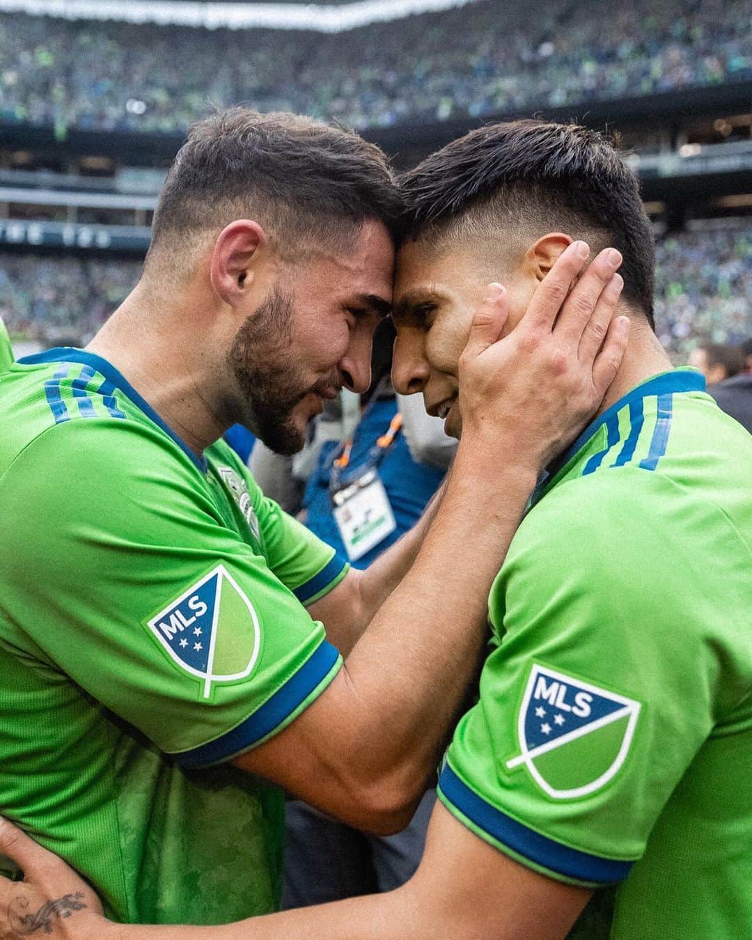 adidasさんのインスタグラム写真 - (adidasInstagram)「Seattle dreamed together, @soundersfc delivered. 2019 MLS Cup Champions. #HereToCreate  Photo by @bystith」11月11日 8時00分 - adidas