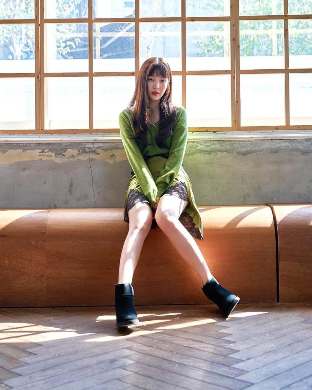 ジョイ（ファンアカウント）のインスタグラム：「191018 JOY - UGG Campaign - Naver Blog update #REDVELVET#JOY#레드벨벳#조이 © owner」