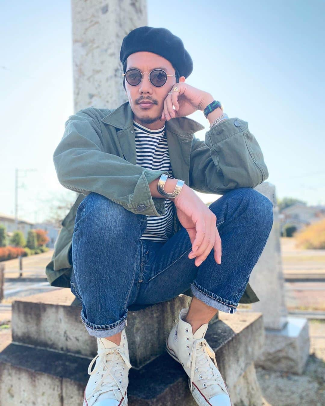 Shuhei Nishiguchiさんのインスタグラム写真 - (Shuhei NishiguchiInstagram)「"Relax'n Sunday"under the clear autumn sky. ・ ・ ・ #instafashion #picoftheday #mensstreetstyle #follow #sartorial #sartoriale #dapper #trend #influence #gentleman #bestoftheday #vintagestyle #vintagewear #spezzatura #ootd #outfitmen #リーバイス #ベレー帽 #ミリタリー」11月10日 23時33分 - shuhei_nishiguchi