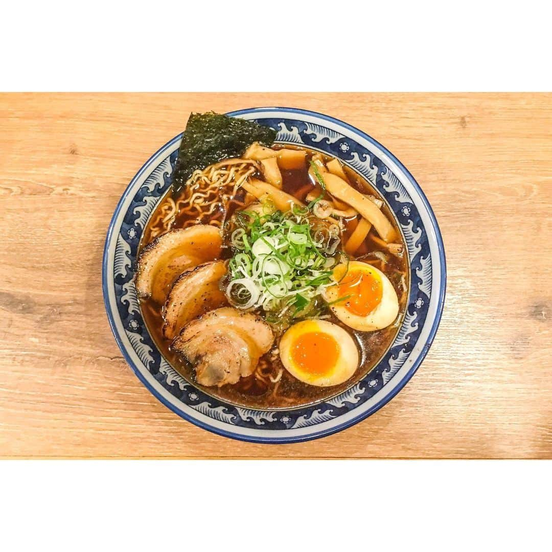 青木カズローさんのインスタグラム写真 - (青木カズローInstagram)「2019.11.10 #麺屋しらかわ #中華そば #高山らーめん #らーめん #ramen #名古屋」11月10日 23時48分 - cazrowaoki