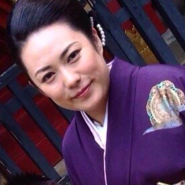 清水あすかさんのインスタグラム写真 - (清水あすかInstagram)「息子 @yasunari.ohkura の七五三の時の写真が出てきました。 お気に入りの着物💕  #懐かしい写真 #息子 #七五三 #着物 #kimono」11月11日 0時15分 - asukahime1015