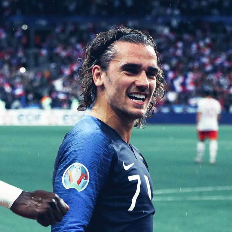 サッカー フランス代表チームさんのインスタグラム写真 - (サッカー フランス代表チームInstagram)「On retrouve les Bleus demain ! 🥳🥳#FiersdetreBleus 📸@ryan.grim - See you tomorrow Bleus! 🥳🥳」11月11日 1時36分 - equipedefrance