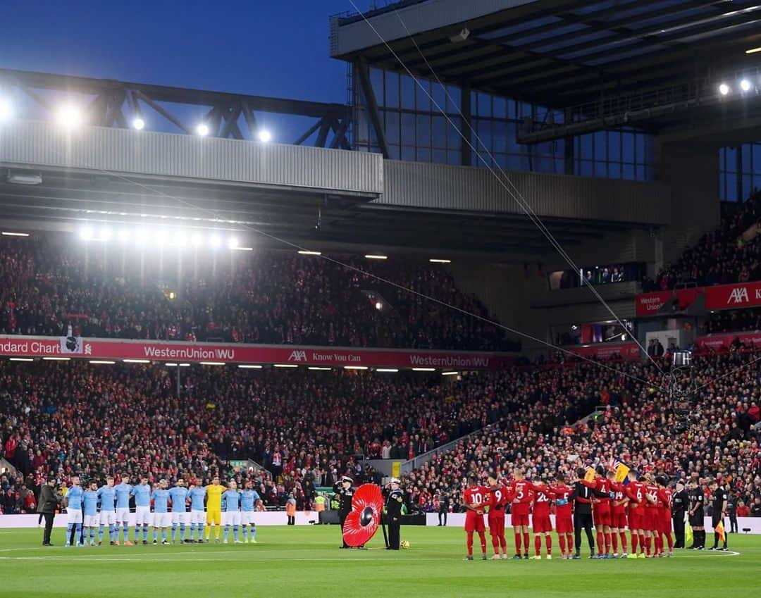 リヴァプールFCさんのインスタグラム写真 - (リヴァプールFCInstagram)「We will remember them. #RemembranceSunday」11月11日 1時42分 - liverpoolfc