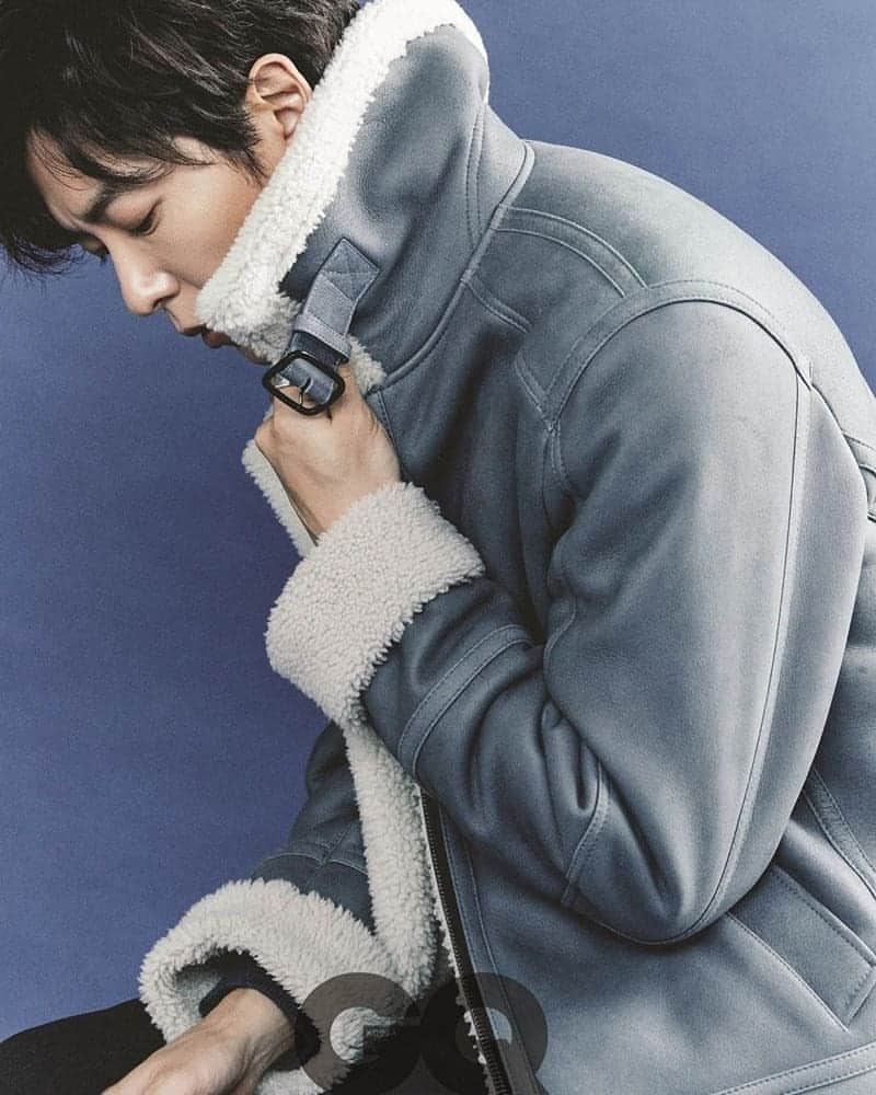 Just a girlさんのインスタグラム写真 - (Just a girlInstagram)「Kim Jae Wook @jaeuck.kim For GQ Korea Magazine October Issue . . . . .  #김재욱 #KimJaeWook #그녀의사생활#GeunyeoeuiSasaenghwal #HerPrivateLife#kdrama #koreanactor #koreandrama#koreanboy#맞팔 #셀스타그램 #셀카 #얼스타그램 #데일리 #선팔 #인스타그램  #l4l #f4f  #like4like #ootd  #おしゃれ #オシャレ #いいね返し #フォロー #韓国人 #韓国 #セルカ #自撮り #ファッション #フォロー」11月11日 2時26分 - cecithegirl