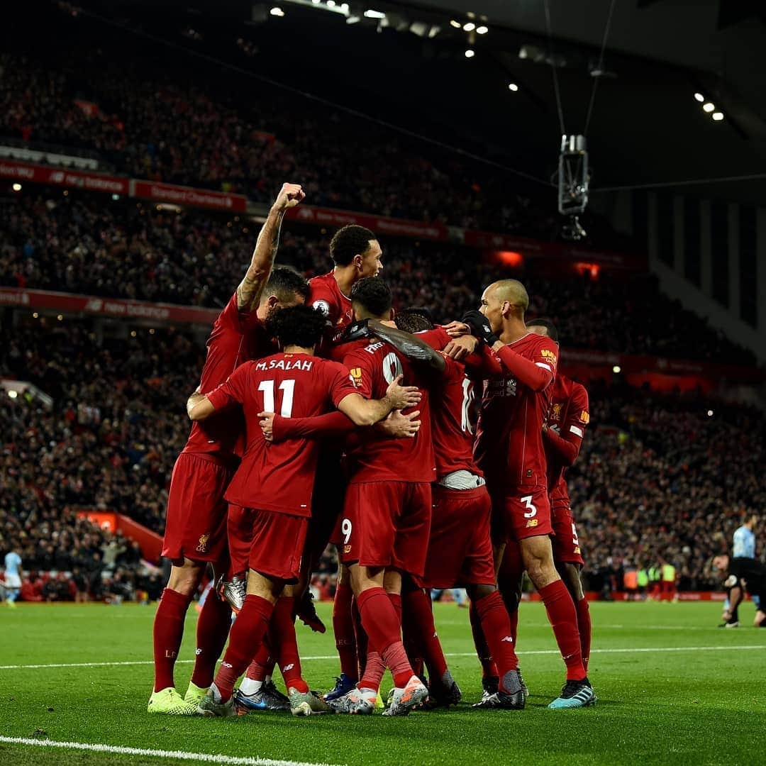 プレミアリーグさんのインスタグラム写真 - (プレミアリーグInstagram)「Liverpool go 8️⃣ points clear at the top of the Premier League...」11月11日 3時23分 - premierleague