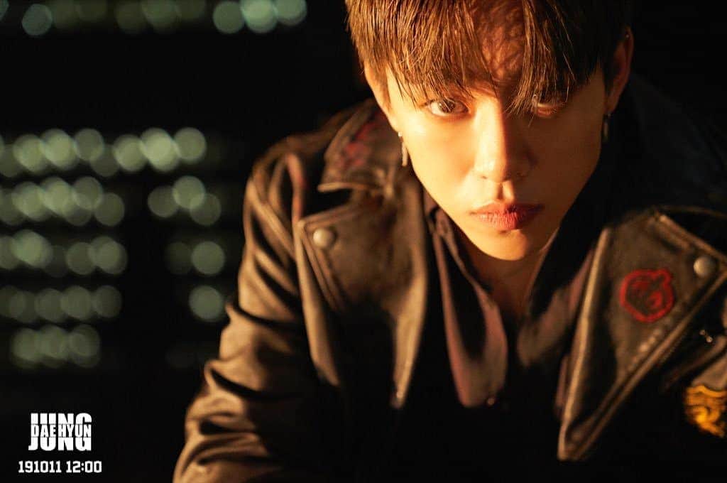 のインスタグラム：「DAEHYUN @official_jdh - 1ST SINGLE ALBUM ‘AIGHT’ CONCEPT 💛 . . . . . #정대현 #JungDaeHyun #daehyun #koreanboy#맞팔 #셀스타그램 #셀카 #얼스타그램 #데일리 #선팔 #인스타그램  #l4l #f4f  #like4like #ootd  #おしゃれ #オシャレ #いいね返し #フォロー #韓国人 #韓国 #セルカ #自撮り #ファッション #フォロー」