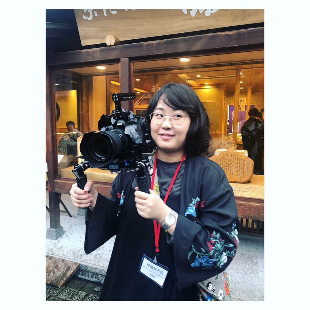 望月理恵さんのインスタグラム写真 - (望月理恵Instagram)「撮影中です。  最近のカメラはすごいです。 ターミネーター感🤣」11月11日 16時03分 - mochiee28