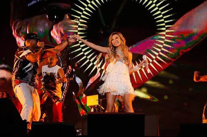 のインスタグラム：「2015年に「a-nation island ～Koda Kumi 15th Anniversary Premium Live～」で﻿ Sean Paulと国立代々木競技場第一体育館で歌った時の写真でてきたー！﻿ ﻿ この時は、Bon Voyageのアルバムに収録されている「LOADED feat. Sean Paul」を披露させて頂きましたが、めっちゃ盛り上がったねー﻿ ﻿ またいつかステージで、一緒に歌いたい。﻿ ﻿ 新曲の「Rich & Famous feat. Sean Paul」 はLOADEDとは、また違った楽曲になったので、ぜひ、みんな聞いてねー！﻿ ﻿ #new #album #record #1113 #release #re #kodakumi #倖田來未 #seanpaul @duttypaul」