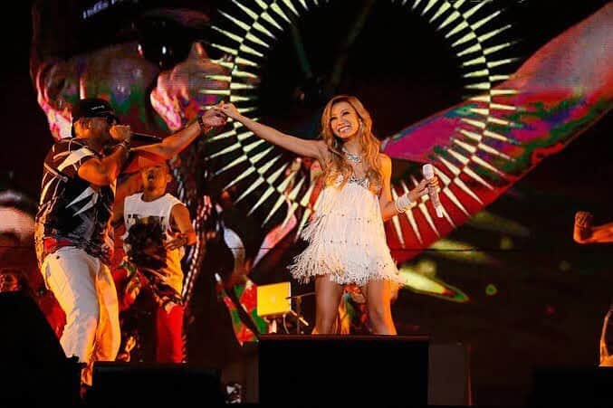 倖田來未さんのインスタグラム写真 - (倖田來未Instagram)「2015年に「a-nation island ～Koda Kumi 15th Anniversary Premium Live～」で﻿ Sean Paulと国立代々木競技場第一体育館で歌った時の写真でてきたー！﻿ ﻿ この時は、Bon Voyageのアルバムに収録されている「LOADED feat. Sean Paul」を披露させて頂きましたが、めっちゃ盛り上がったねー﻿ ﻿ またいつかステージで、一緒に歌いたい。﻿ ﻿ 新曲の「Rich & Famous feat. Sean Paul」 はLOADEDとは、また違った楽曲になったので、ぜひ、みんな聞いてねー！﻿ ﻿ #new #album #record #1113 #release #re #kodakumi #倖田來未 #seanpaul @duttypaul」11月11日 16時13分 - kodakumi_official